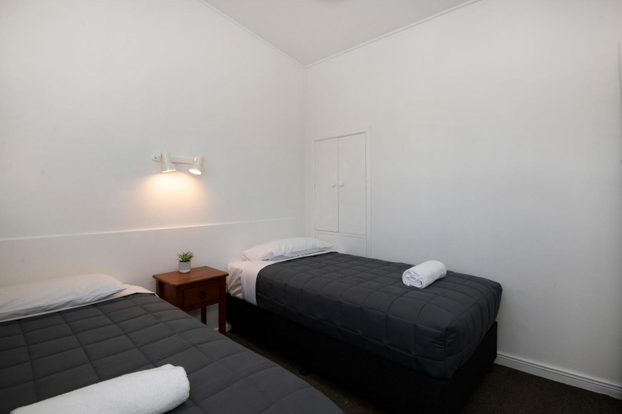 Spanish Lady Motel 3*